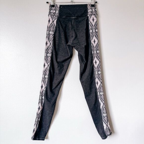 American Eagle Grey High Rise Legging Size Small - Picture 4 of 8